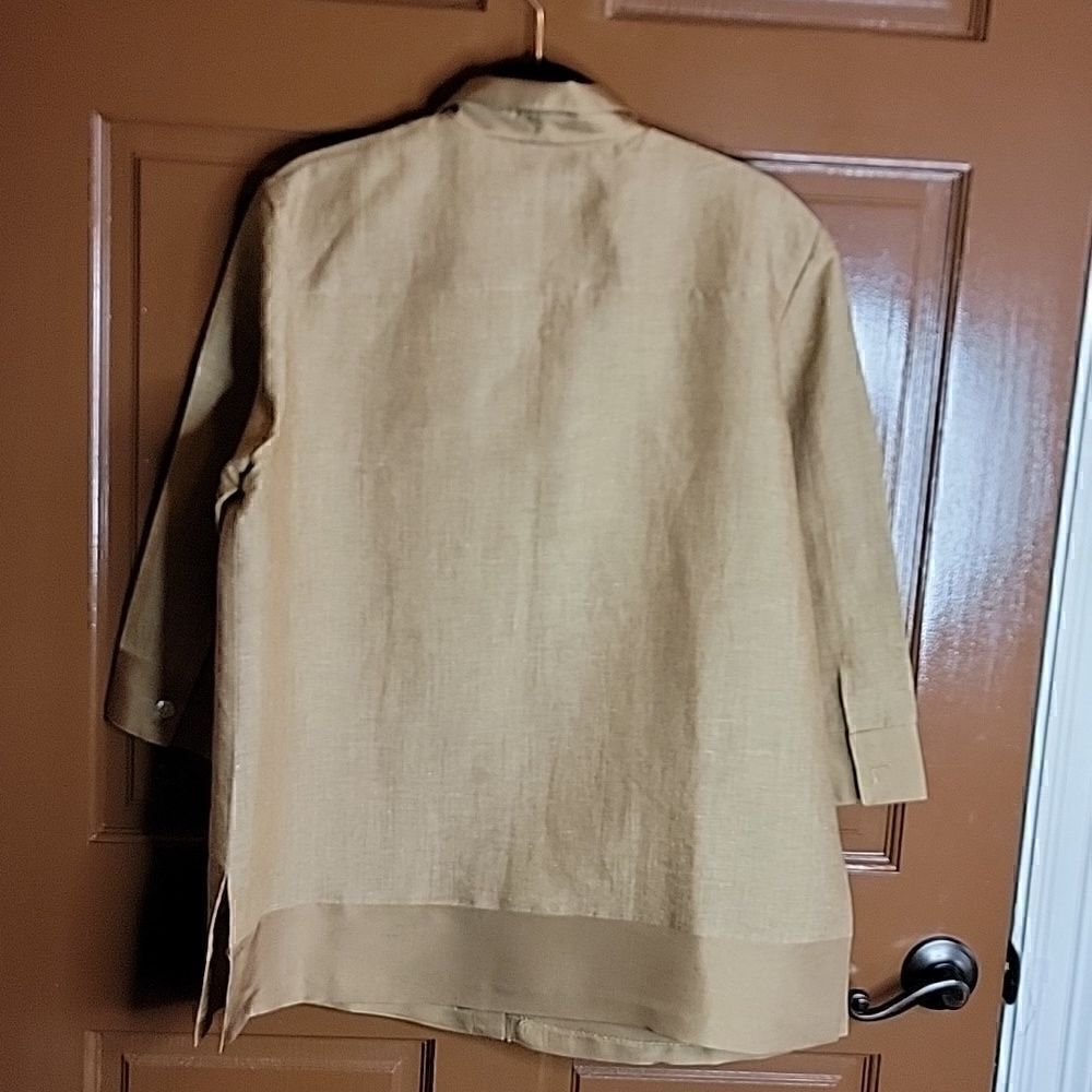 Norton McNaughton-Linen/Rayon tan colored shirt with 3/4 sleeves. L. NWT. - Picture 7 of 12